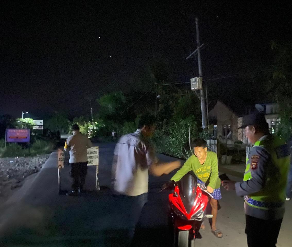 Polsek Penukal Abab Menggelar kegiatan Rutin Yang ditingkatkan (KRYD) Dengan Razia Terpadu di Wilayah Hukumnya