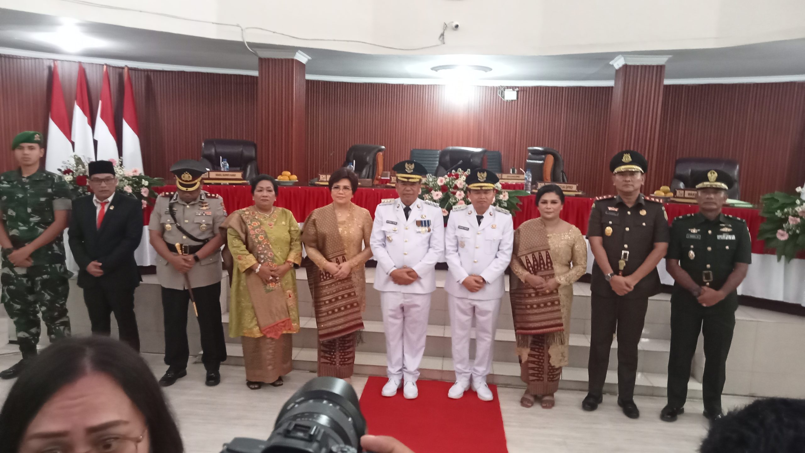 Penyambutan Bupati Wakil Bupati dan Rapat Paripurna istimewa DPRD Karo Penyambutan Bupati Wakil Bupati dan Rapat Paripurna istimewa DPRD Karo