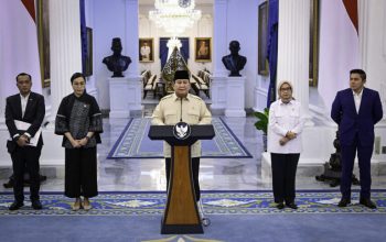 Presiden Prabowo Umumkan Pemberian THR dan Gaji ke-13 bagi 9,4 Juta Aparatur Negara