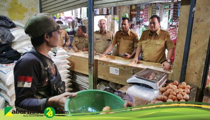 Pemkab Garut Pastikan Stok dan Harga Bahan Pokok di Pasar Malangbong Stabil Jelang Idulfitri