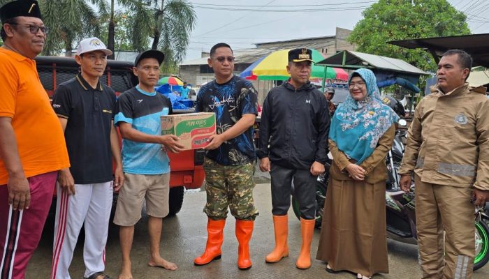 Wakil Bupati Bekasi Tinjau Lokasi Banjir di Perumahan Puri Mutiara Indah