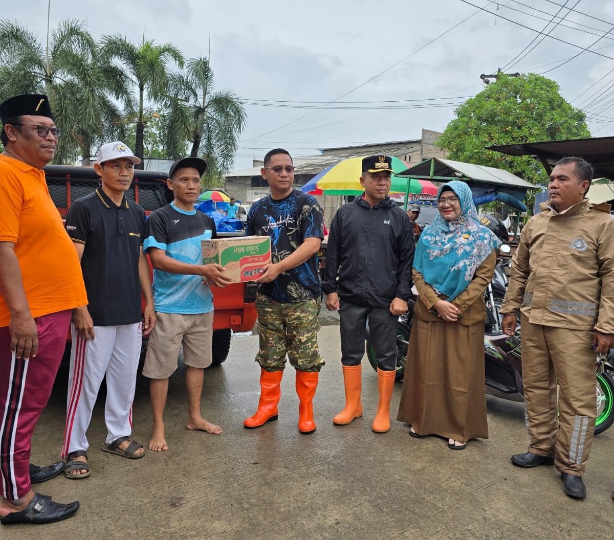 Wakil Bupati Bekasi Tinjau Lokasi Banjir di Perumahan Puri Mutiara Indah