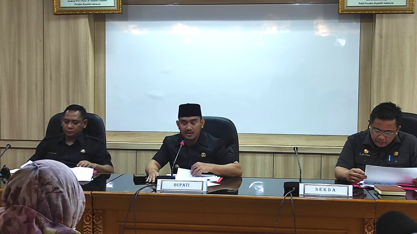 Rapim Perdana, Bupati Bekasi Instruksikan PD Sukseskan Program 100 Hari Kerja