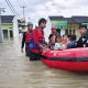 PMI Kabupaten Bekasi Evakuasi Warga dan Lakukan Pompanisasi di Lokasi Banjir