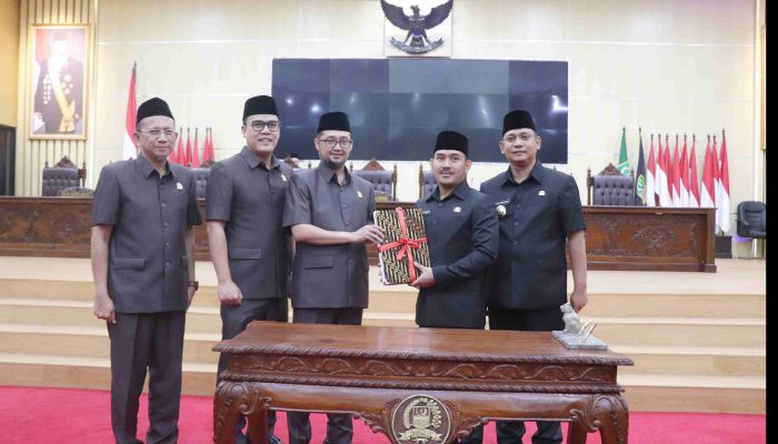 Bupati Bekasi Sampaikan Nota Penjelasan dalam Sidang Paripurna DPRD Kabupaten Bekasi