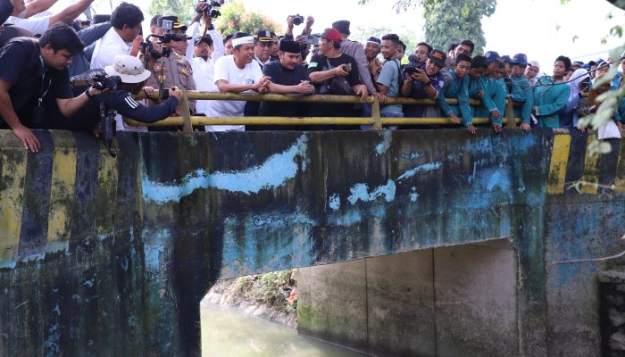 Bupati Bekasi dan Gubernur Jabar Tertibkan Bangunan Liar di Tambun Utara