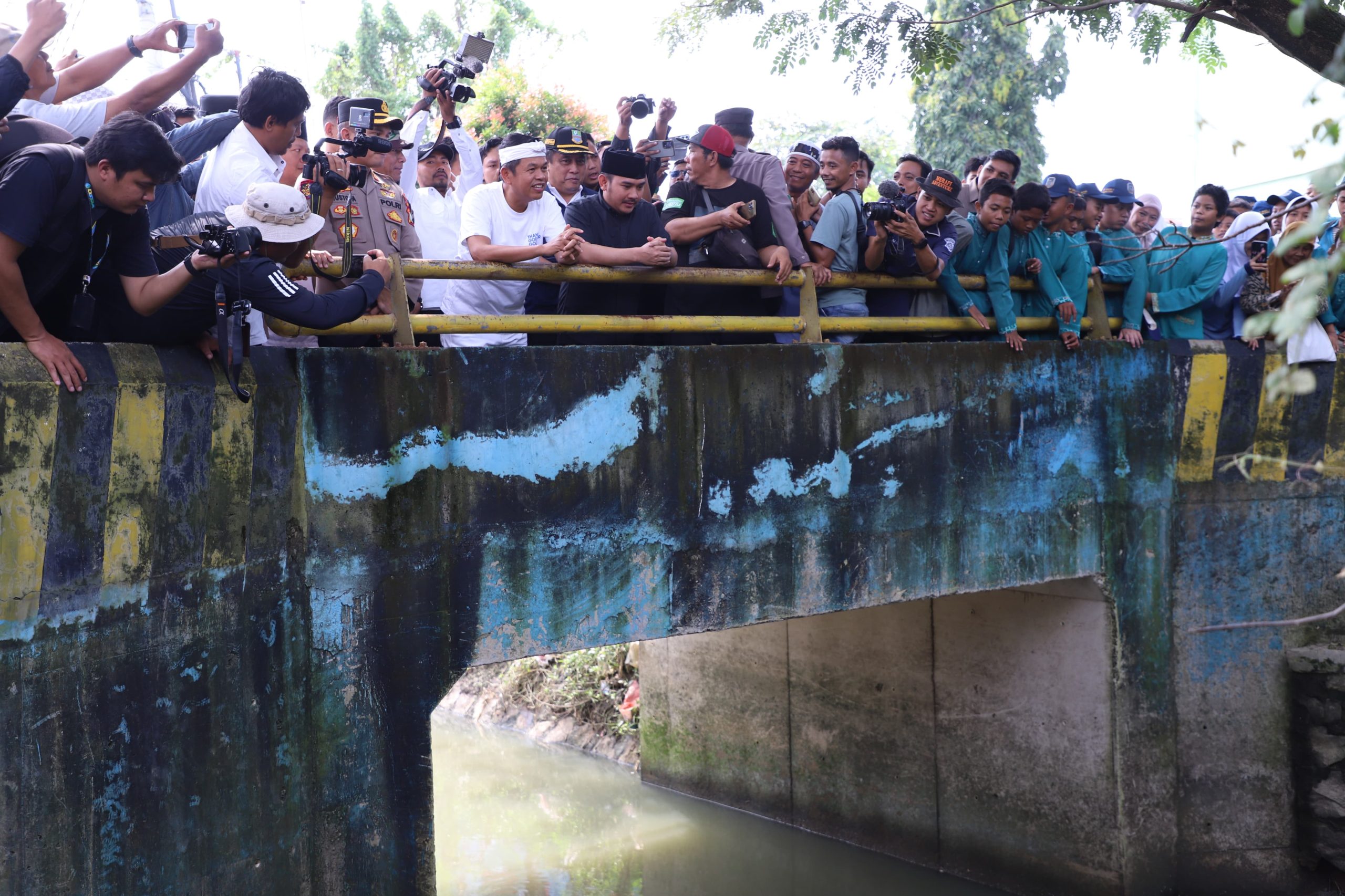 Bupati Bekasi dan Gubernur Jabar Tertibkan Bangunan Liar di Tambun Utara