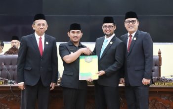 Pemkab dan DPRD Bekasi Bahas Raperda LP2B untuk Lindungi Lahan Pertanian