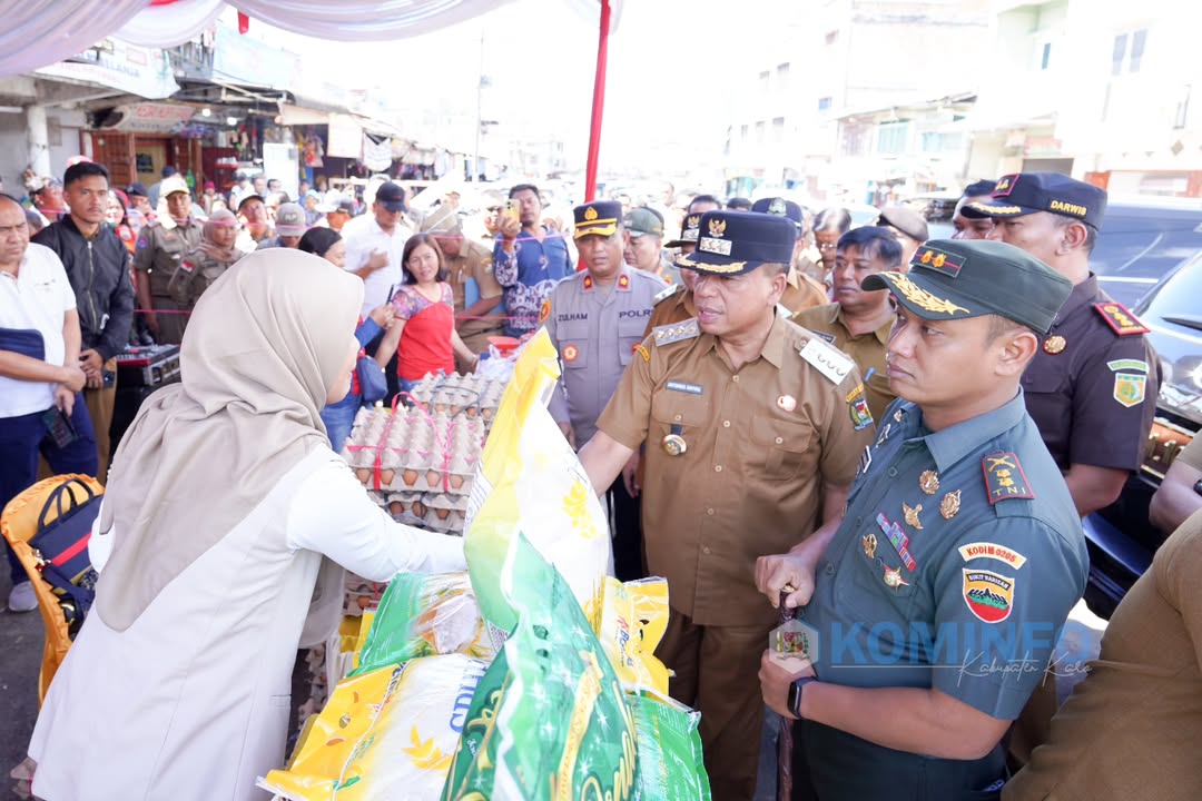 Bupati Karo Tinjau Pusat Pasar Kabanjahe, Pastikan Stabilitas Harga dan Serap Aspirasi Pedagang