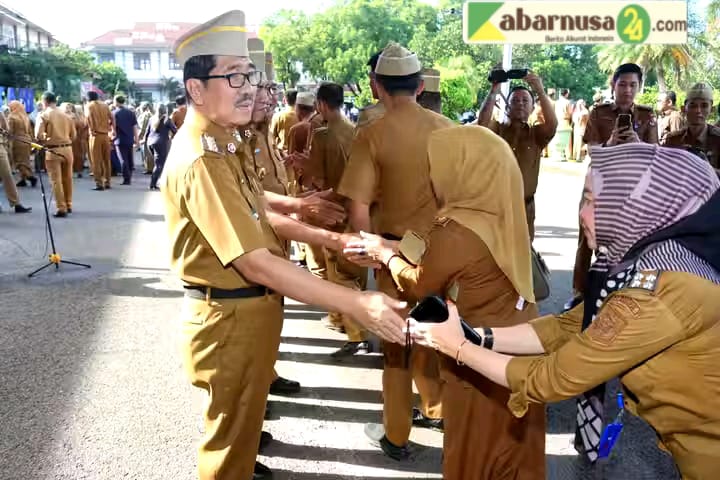 Bupati Lampung Utara Pimpin Apel Perdana dan Halal Bihalal Pasca Libur Idul Fitri