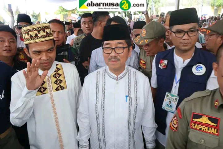 Bupati Dr , H, Hamartoni Ahadis , M , Si , , Bersama Forkompimda dan Ribuan Warga Hadiri Tabligh Akbar Syawal 1446 H di Islamic Center Lampung utara