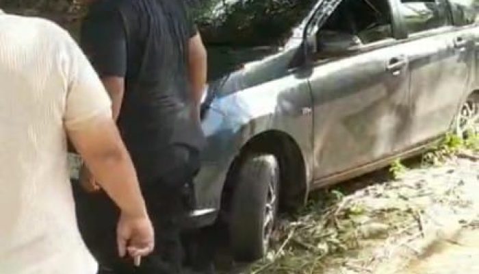 Kasat Intelkam Polres PALI Bantu Warga yang Alami Kecelakaan Saat Arus Balik di Desa Sungai Baung