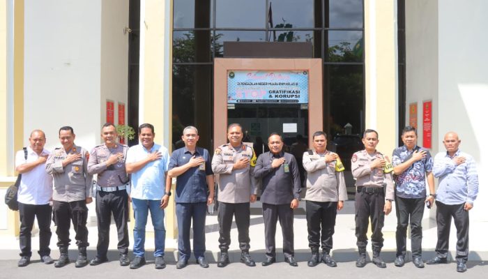 Perkuat Sinergi Antar-Institusi,Kapolres PALI Bersama PJU Kunjungi Pengadilan Negeri Muara Enim