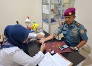 Donor Darah Hingga 129 kali, Perwira Lanal Palembang Terima Piagam Tanda Kehormatan Satyalencana Kebaktian Sosial
