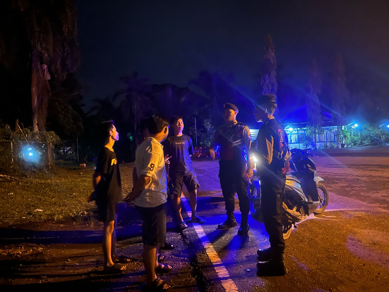 Sat Samapta Polres PALI Gelar Patroli Perintis Presisi, Jaga Kondusifitas Wilayah di Malam Akhir Pekan