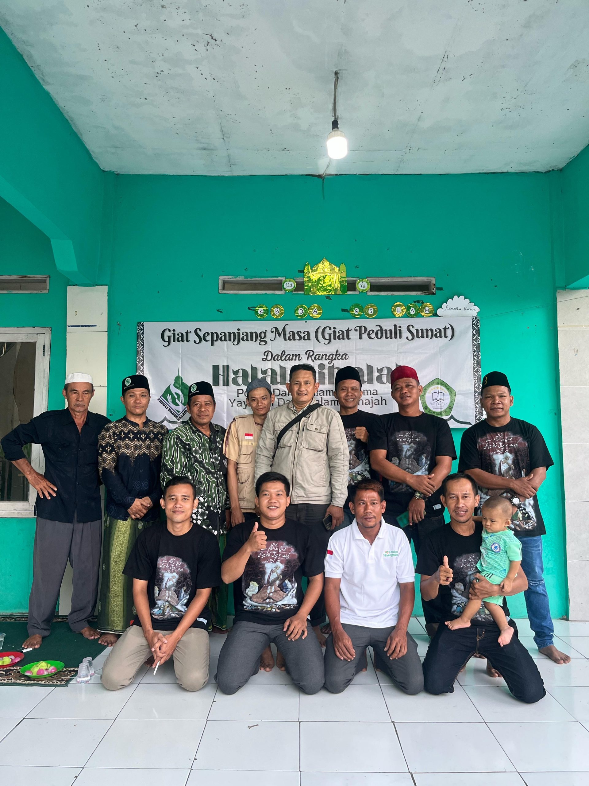 Halal Bihalal Komunitas Pedas di Sukabungah Gelar Sunatan Anak