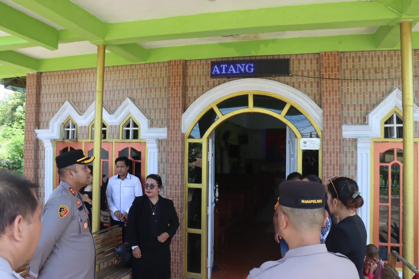 Kapolres PALI Secara Langsung Melakukan Monitoring kegiatan Ibadah Jumat Agung di Gereja Pantekosta di Indonesia (GPDI), Desa Gunung Raja