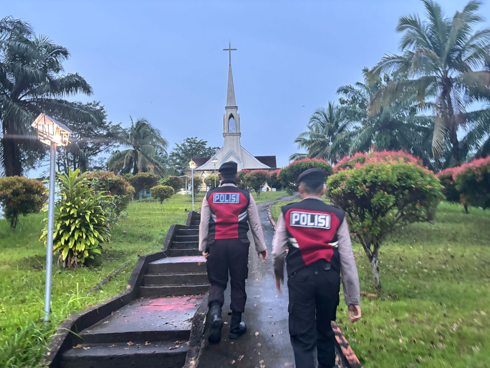 Polres PALI Intensifkan Patroli Presisi, Amankan Kegiatan Ibadah di Gereja Oikumene Komperta
