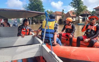 Korban Tewas Tenggelam Di Desa Tanjung Agung Barat Berhasil Di Evakuasi Binpotmar TNI AL Rantau Bayur