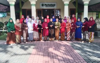 Ikatan Istri Karyawan (IIK) Perum Perhutani Cabang KPH Bondowoso Peringati Hari Kartini Tahun 2025