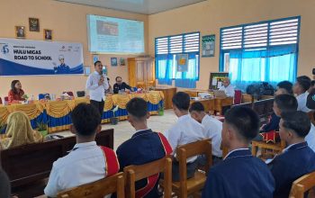 Sosialisasi Hulu Migas dan Bahaya Judi Online, SKK Migas - PT Medco E&P Gandeng Polsek Penukal Utara dan BNNP Sumsel di SMAN 1 Penukal Utara