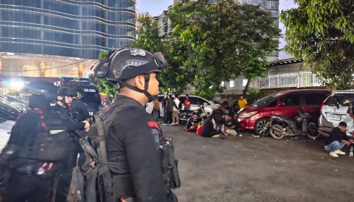 Cegah Bentrokan Ormas di DKI, Satuan Brimob Polda Metro Jaya Terjunkan Pasukan ke Penjaringan