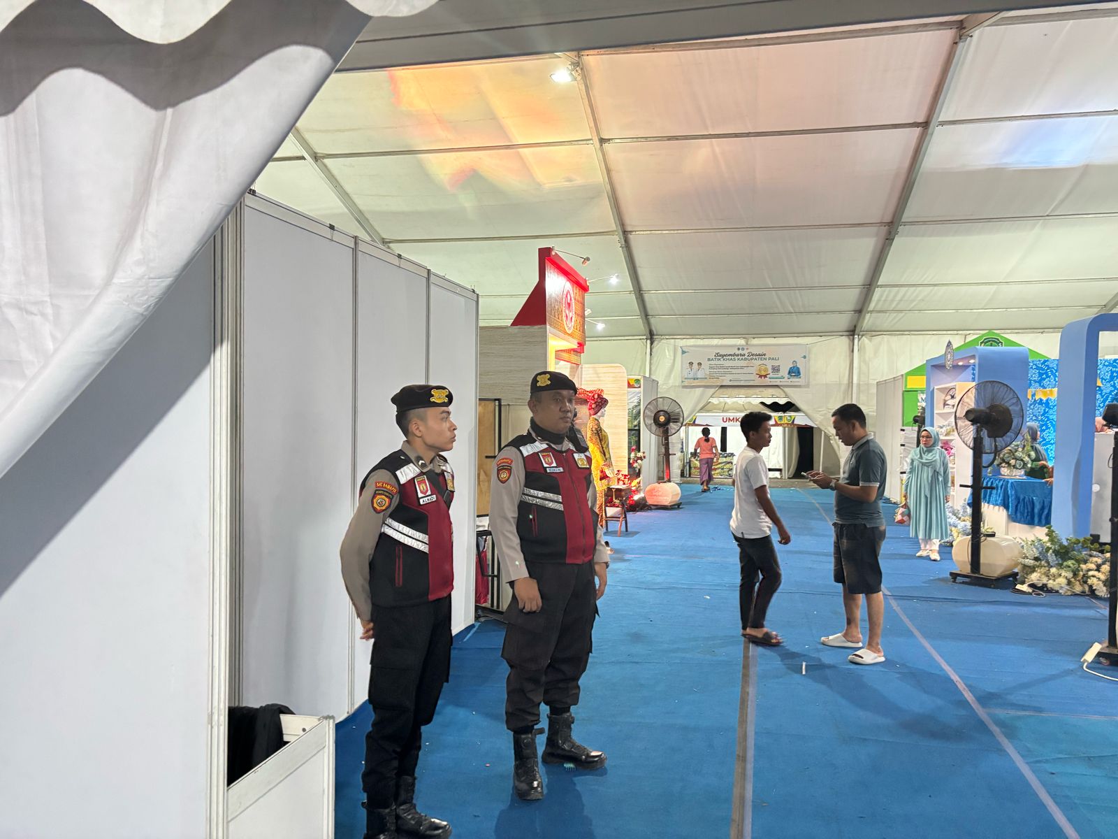Polres PALI Laksanakan Pengamanan Kegiatan UMKM di Gelora November Komperta "Polri Hadir untuk Memberikan Rasa Aman kepada Masyarakat," Tegas Kapolres PALI