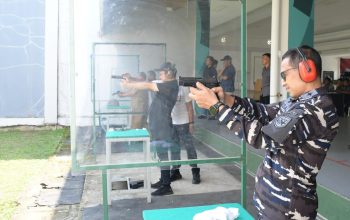 Pelihara Profesionalisme Prajurit , Lanal Palembang Gelar Latihan Menembak
