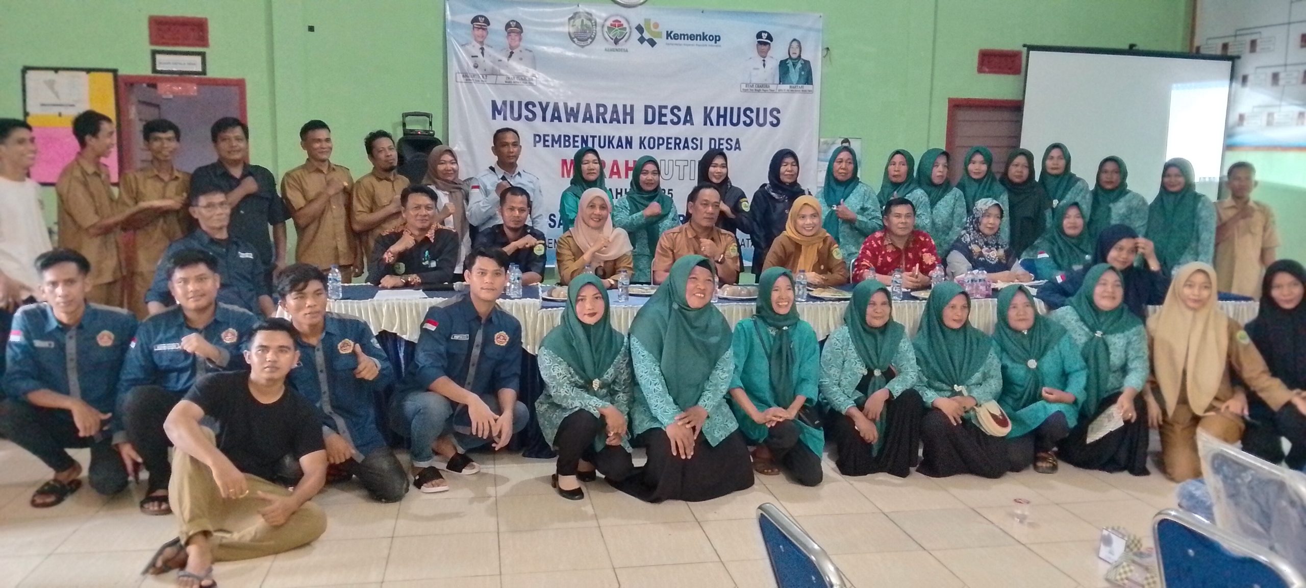 Dalam Rangka Memperkuat Perekonomian Masyarakat Desa, Pemerintah Desa Mangku Negara Timur Menggelar Musyawarah Desa Khusus (MUSDESUS) Dalam Rangka pembentukan Koperasi Merah Putih