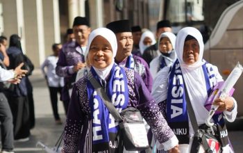 Fast Track Madinah Lancar, Jemaah Haji Kloter Pertama Tiba Bahagia