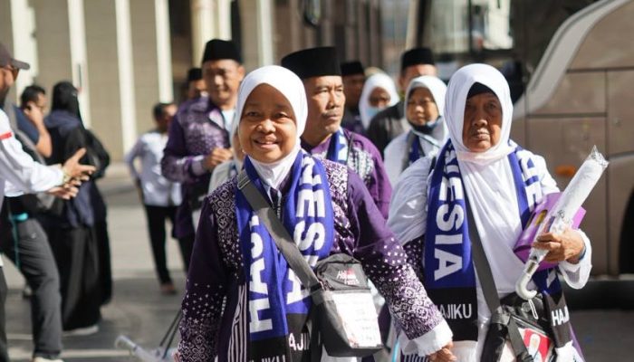 Fast Track Madinah Lancar, Jemaah Haji Kloter Pertama Tiba Bahagia