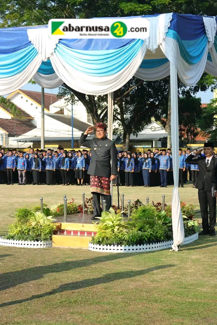 Bupati Lampung Utara Pimpin Upacara Peringatan Hari Pendidikan Nasional Tahun 2025