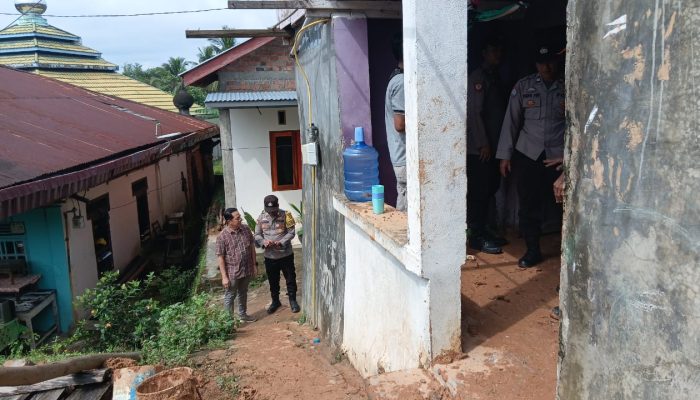 Tanah Longsor Landa Tebing Atmojo, Satu Rumah Rusak Parah – Polres PALI Lakukan Pengamanan Ketat