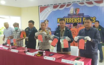 Dalam Ungkap Kasus Praktek Pengoplosan BBM Ilegal jenis Solar, Ditreskrimsus Polda Sumsel Amankan 2 Orang Tersangka