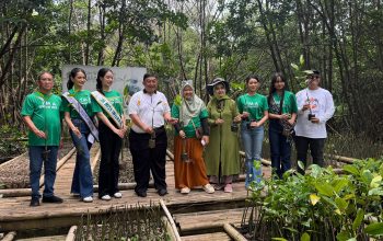 Sukses Digelar di Jakarta, Dr. C Bahar Buasan dan Miss International Dunia Thin Than Thuy Ajak Generasi Muda Lestarikan Lingkungan