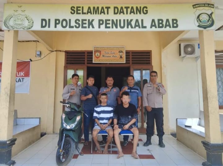 Polsek Penukal Abab Ungkap Kasus Curanmor TO OPS SIKAT I MUSI 2025: Dua Tersangka Diringkus, Barang Bukti Diamankan
