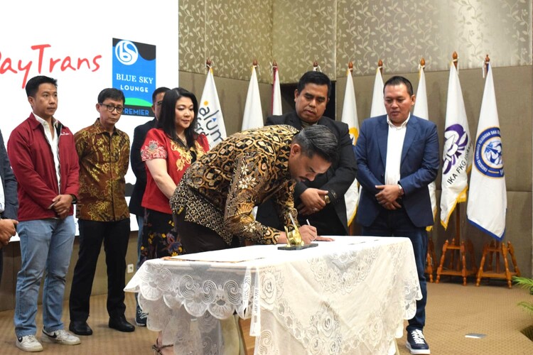 Silaturahmi Alumni Trisakti Diwarnai Kerjasama Strategis Dengan Garuda dan KAI
