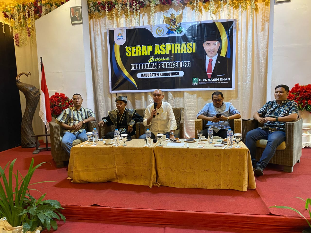 Nasim Khan dan Pengecer Gas Deklarasikan APGI di Bondowoso