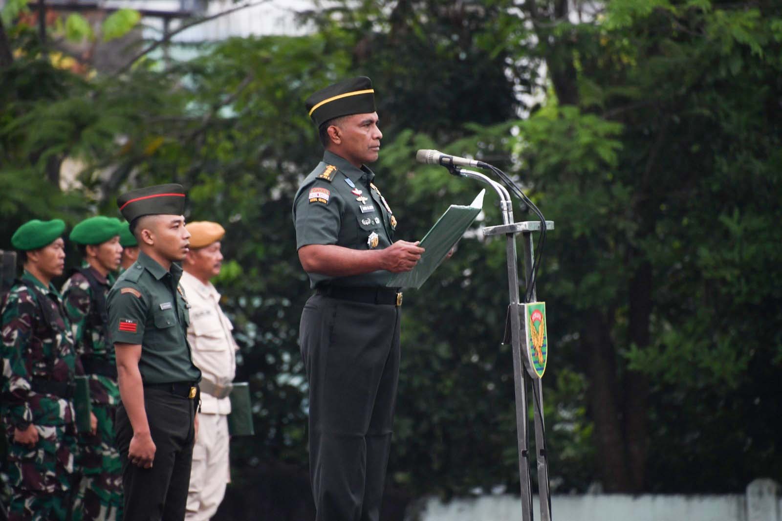 Korem 044/Gapo Gelar Upacara Bulanan, Kasad Tegaskan Penguatan Fungsi Pertahanan