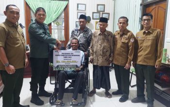 Adm Perhutani KPH Bondowoso, Serahkan Dana TJSL 100 Juta Untuk Rehabilitasi Masjid " BAITUL MU'MININ "