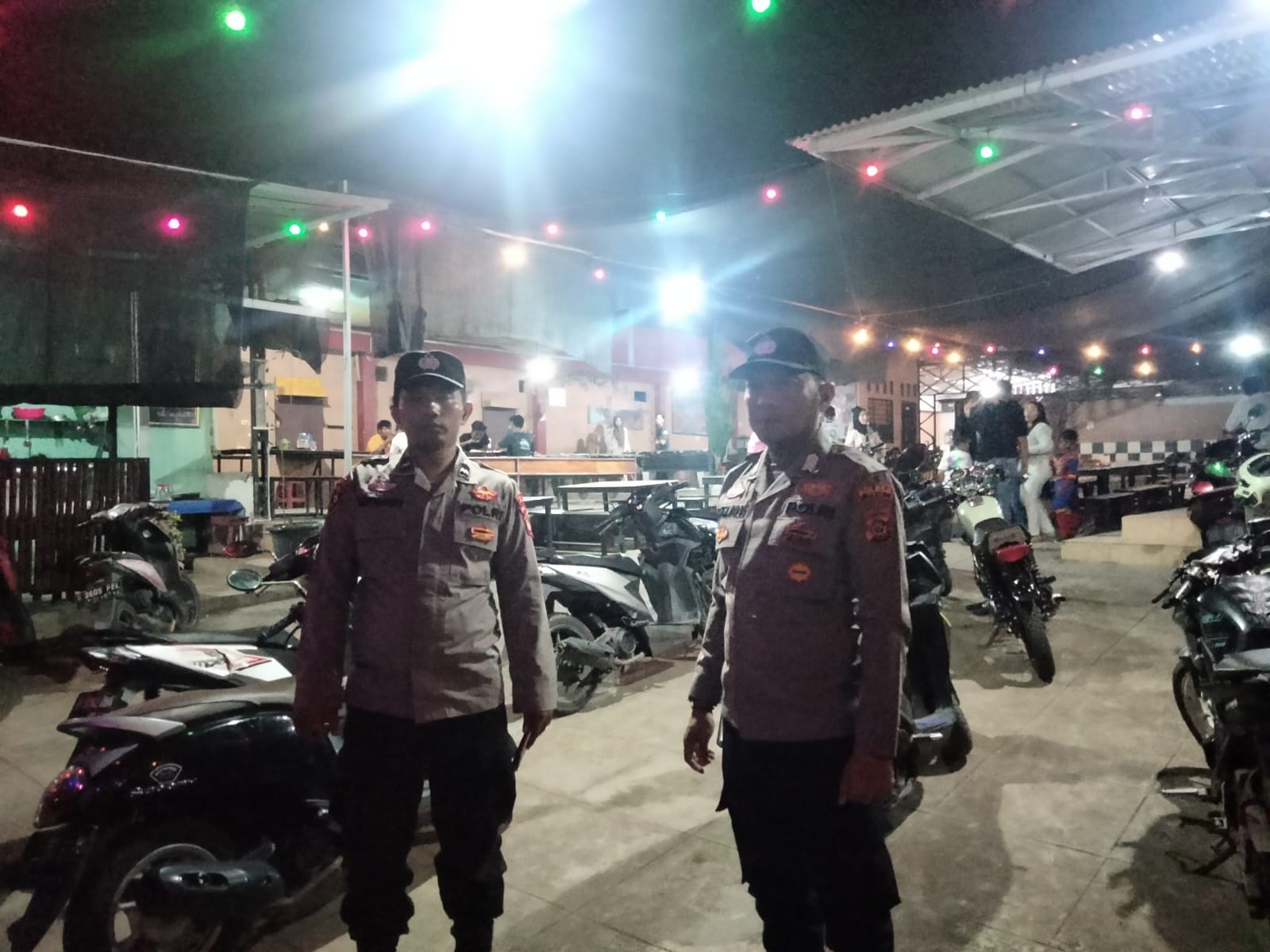 Polsek Tanah Abang Melaksanakan kegiatan Apel Malam Yang dilanjutkan Dengan Patroli Intensif di Seputaran Wilayah Hukumnya