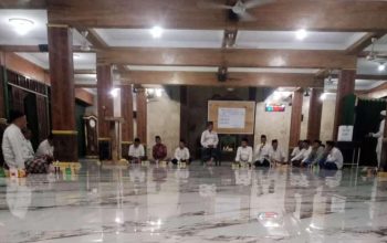 Jamaah Masjid Syiarul Islam Lemah Abang Gelar Pemilihan Ketua DKM Syiarul Islam 2025