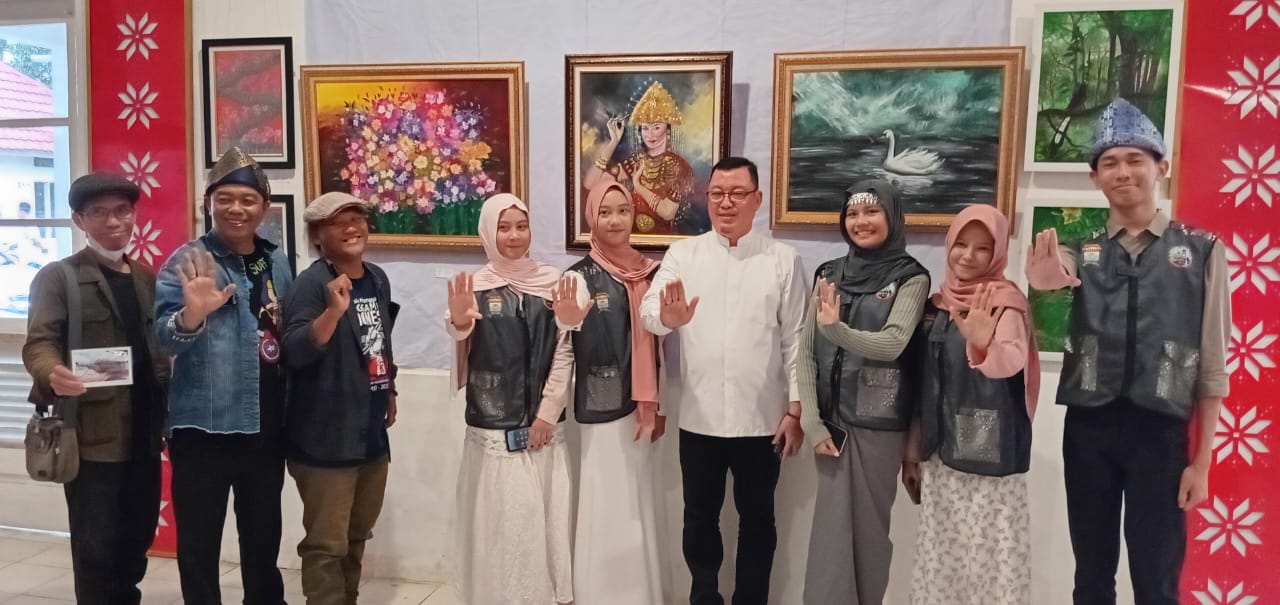 Bulan Menggambar Nasional, Palembang Pamerkan 100 Karya Lukis dari 45 Seniman