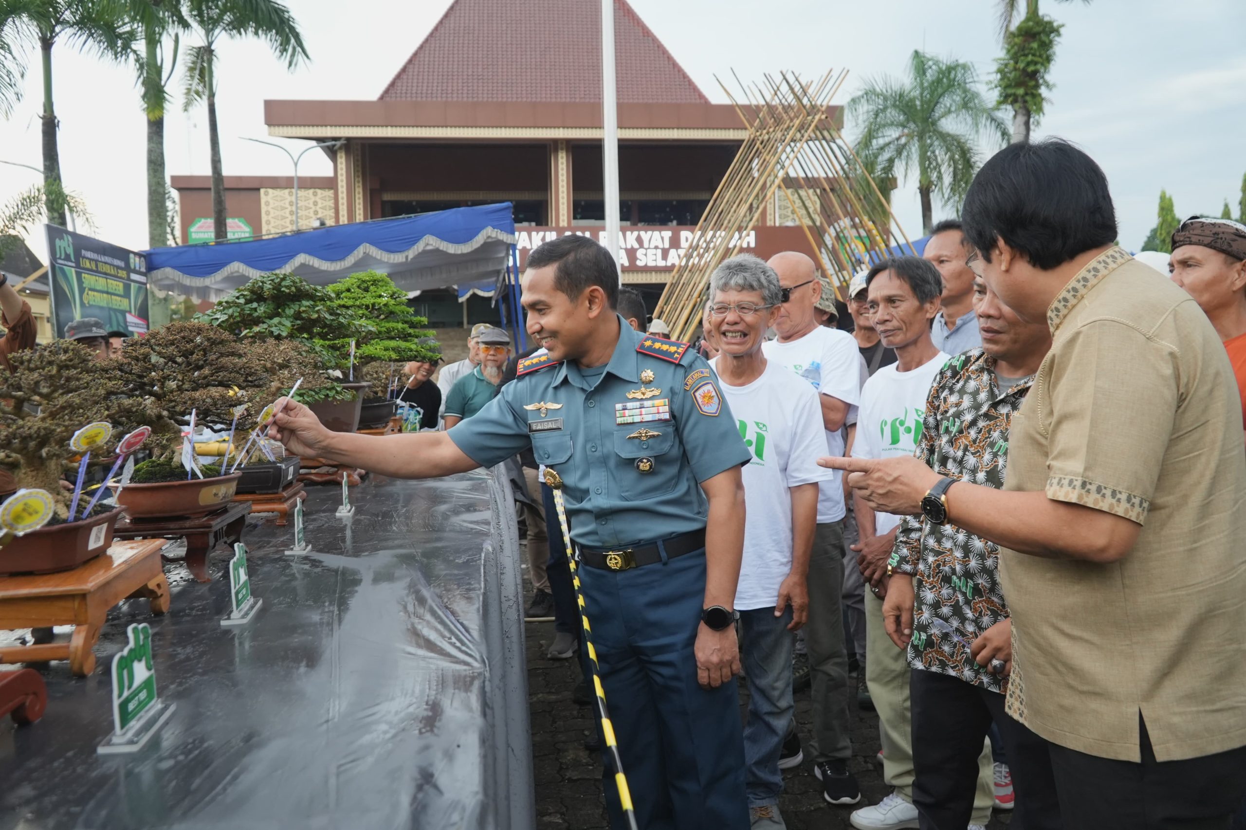 Danlanal Palembang Resmi Buka Pameran Dan Bonsai Tahun 2025