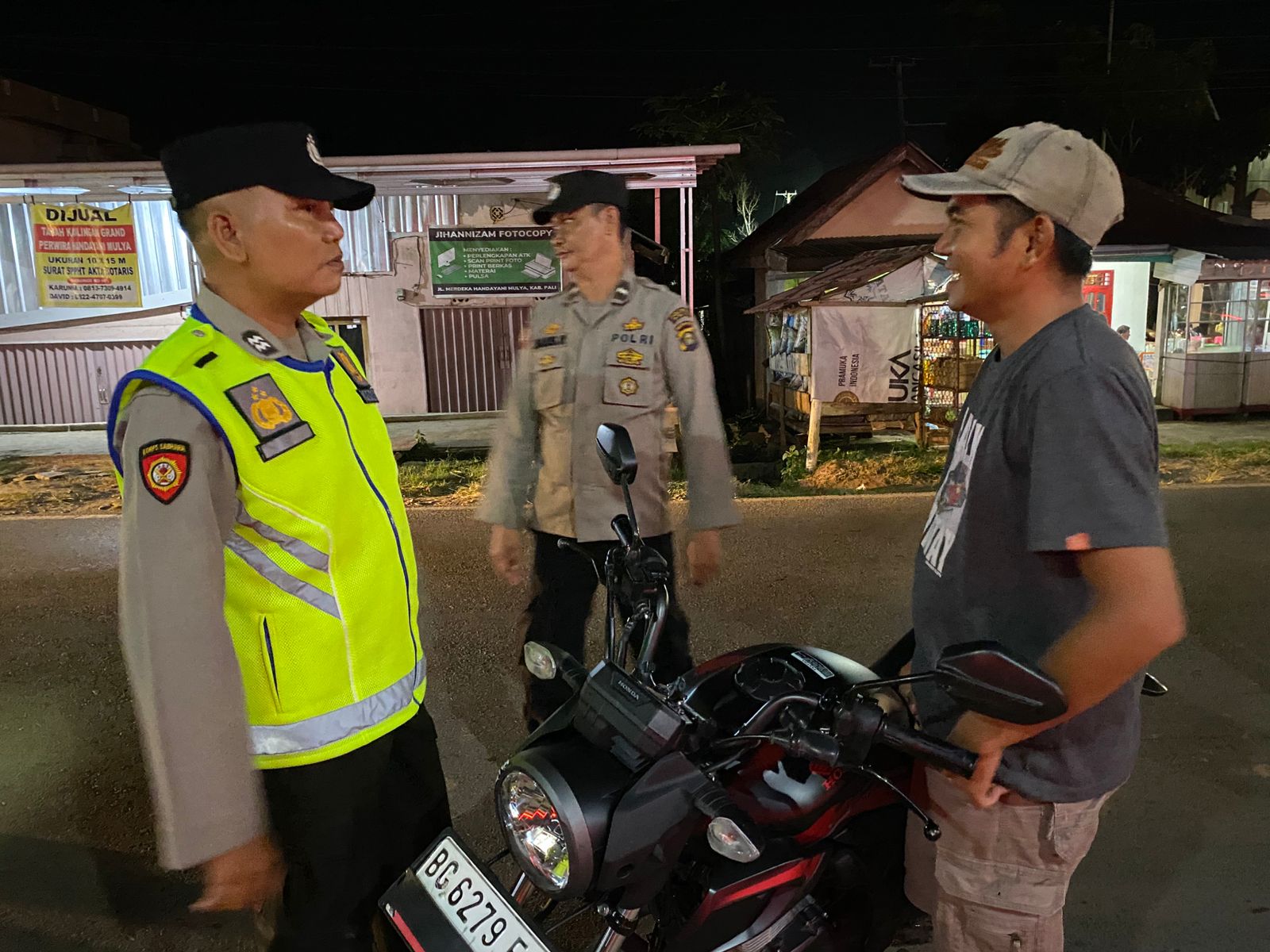 Polsek Talang Ubi Gelar Razia Malam, Sasar Titik Rawan dan Tindak Pelanggaran Lalu Lintas