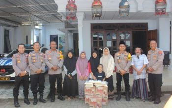 Kapolres Bondowoso Jalin Silaturahmi dengan Pengasuh Ponpes Nurul Kholil sebagai bentuk wujud polisi deket dengan ulama