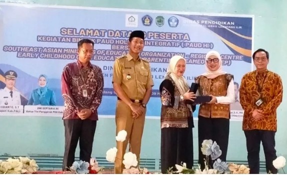 Bupati Asgianto ST, Buka Bimtek Guru PAUD Se-PALI Perkuat Pondasi SDM Menuju Indonesia Emas