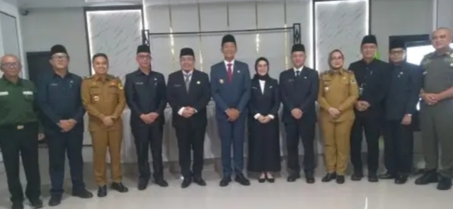 Asgianto ST Lantik Tiga Pejabat Administrator Di Lingkungan Pemerintah Kabupaten Penukal Abab Lematang Ilir