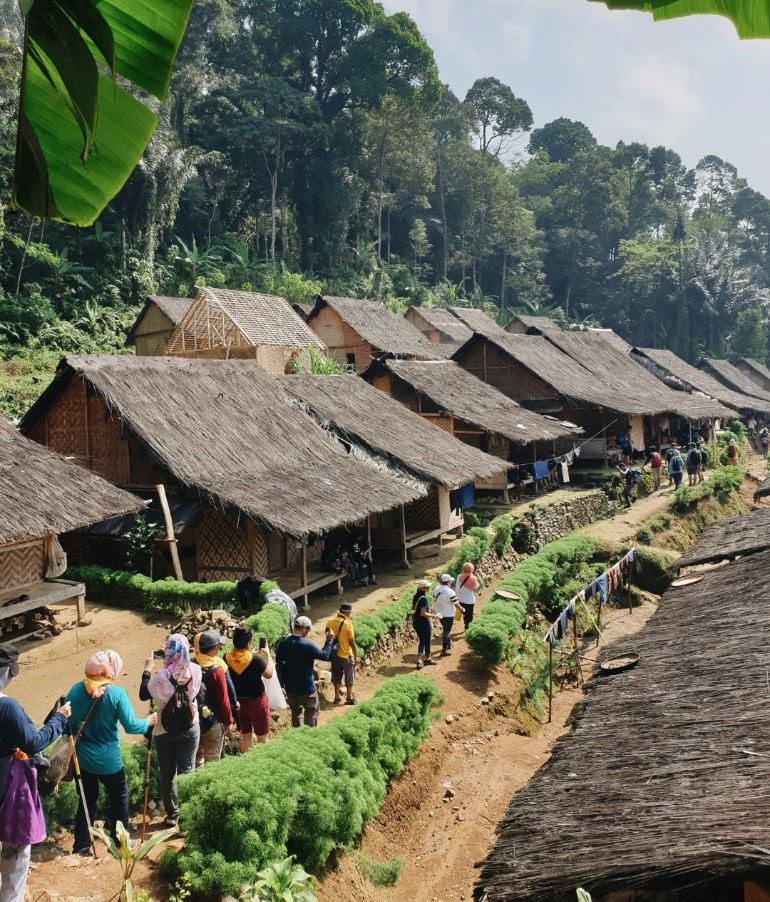Menelaah Peluang dan Ancaman dari Seni Kehidupan Suku Baduy