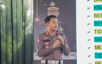 Polres Jember Gelar 'Pondok Pesantren Road Safety' Ajak Santri Jadi Pelopor Tertib Lalu Lintas